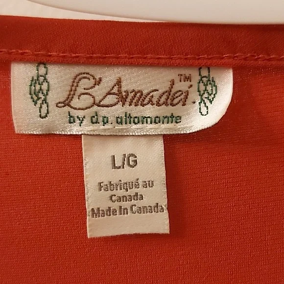 Ladies top - Picture 2 of 2